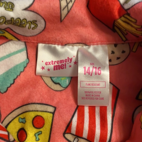 🍕🍟🍩🍪🍦Adorable PJs - Picture 2 of 5